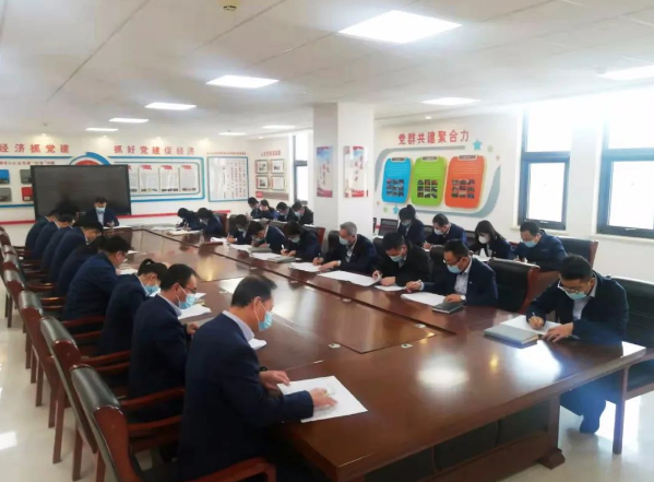 kok(中国)体育官方网站
打造“泓源红”党建品牌助推高质量发展(图16) kok(中国)体育官方网站
打造“泓源红”党建品牌助推高质量发展(图16)